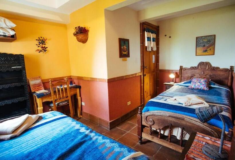 اتاق استاندارد با سرویس بهداشتی مشترک, La Casa Del Mundo