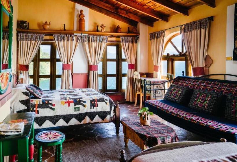 سوییت لوکس, La Casa Del Mundo