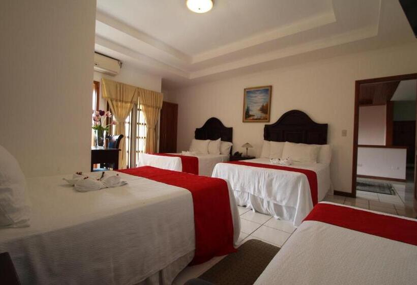 اتاق استاندارد چهار تخته, Los Pinos