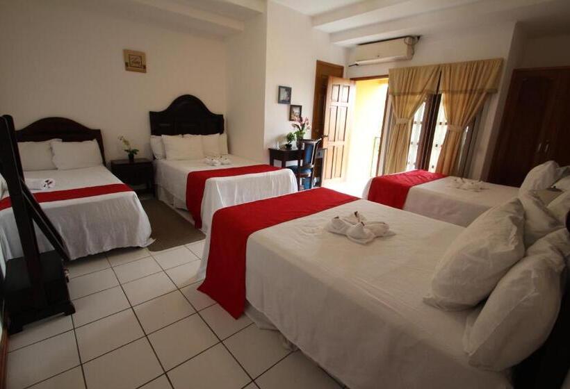 اتاق استاندارد چهار تخته, Los Pinos