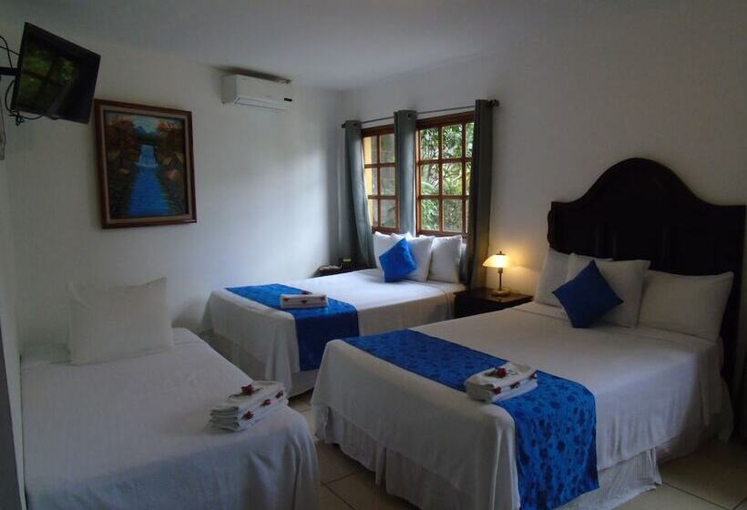 اتاق استاندارد سه نفره, Los Pinos