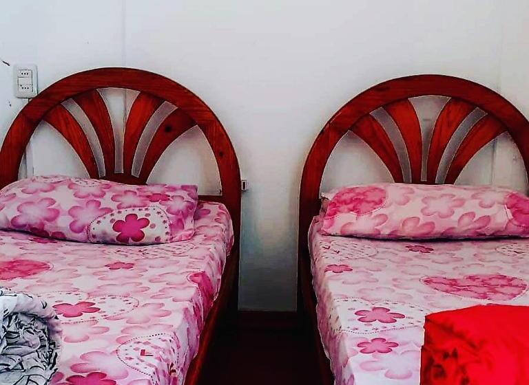 Номер Стандарт Совместная Ванная, Montevideo Port Hostel