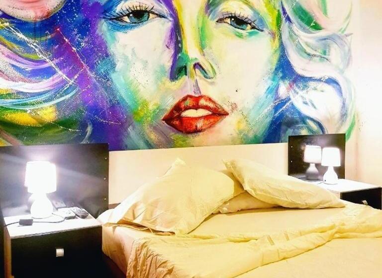 豪华房间, Montevideo Port Hostel