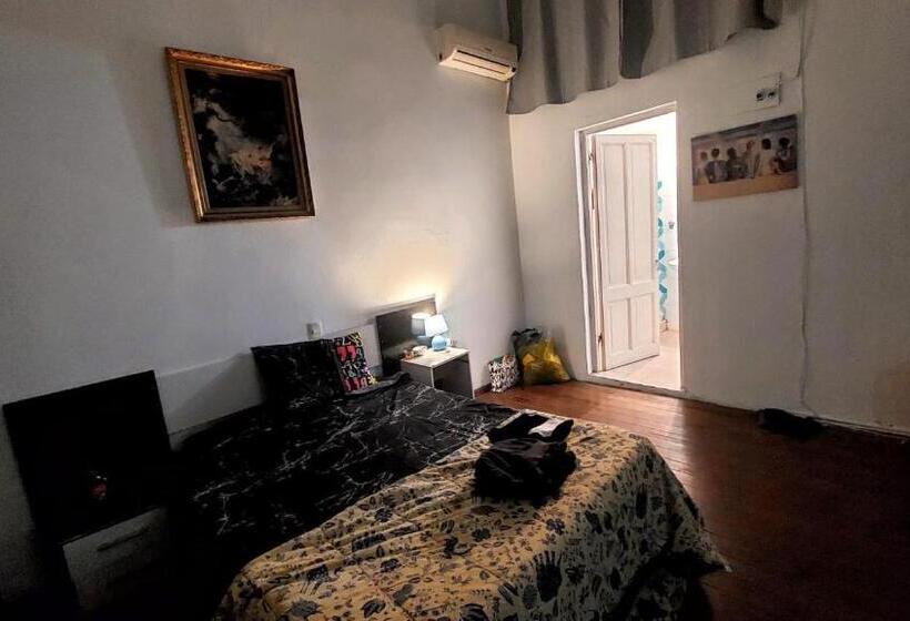 Семейный Номер Deluxe, Montevideo Port Hostel