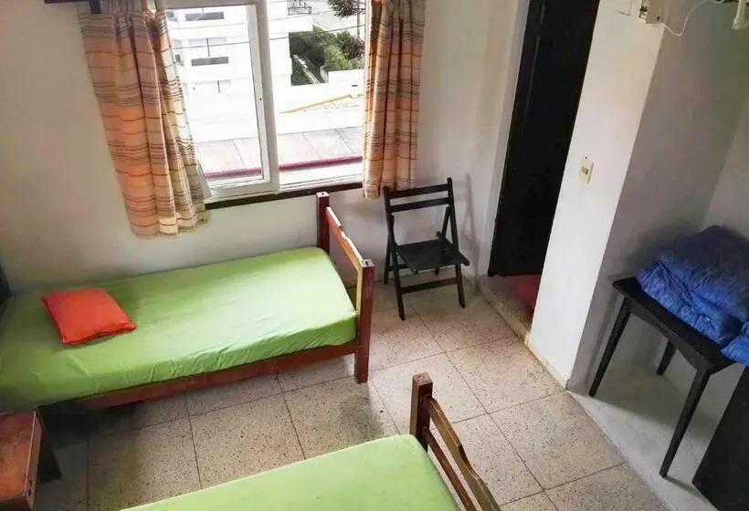 اتاق استاندارد سه نفره, Planet Punta Del Este Hostel