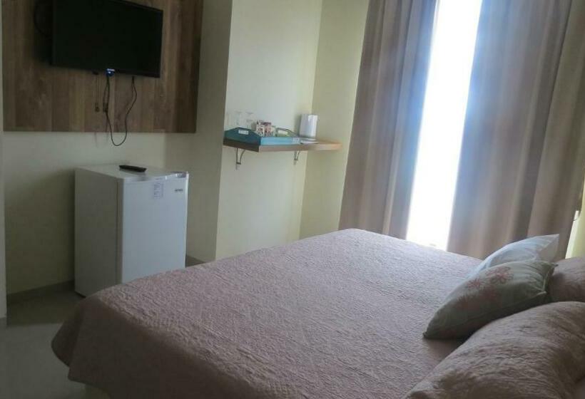 اتاق استاندارد با چشم‌انداز استخر, Tacuru Hotel Boutique
