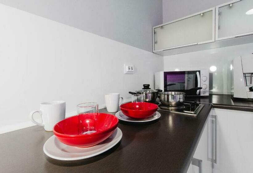 آپارتمان 1 خوابه, Stories Hub