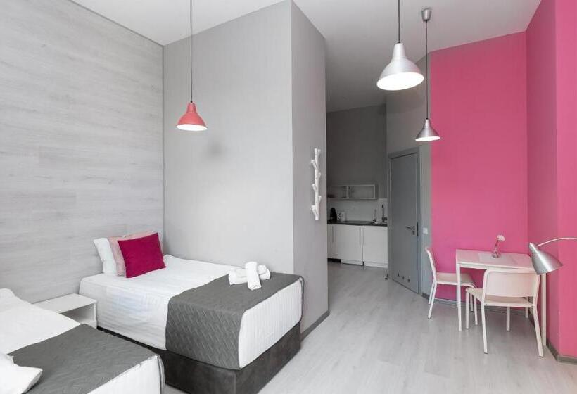 آپارتمان 1 خوابه, Stories Hub