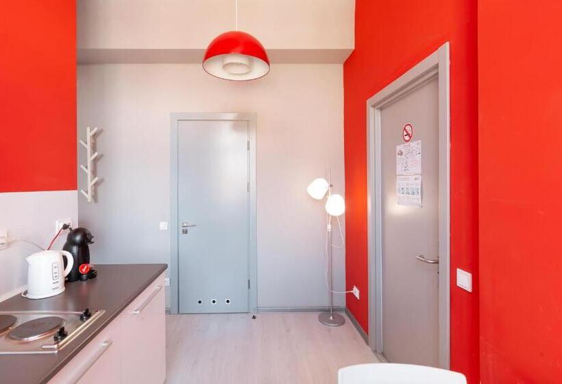 استودیوی استاندارد, Stories Hub