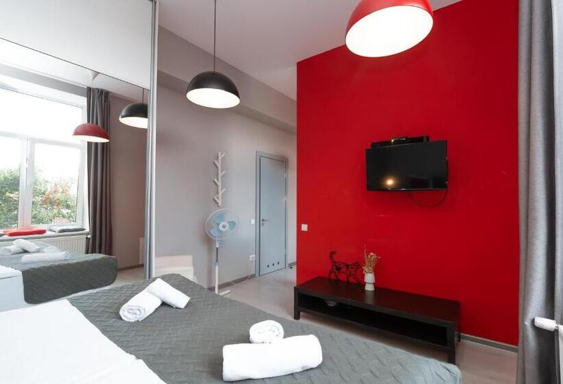 استودیوی استاندارد, Stories Hub