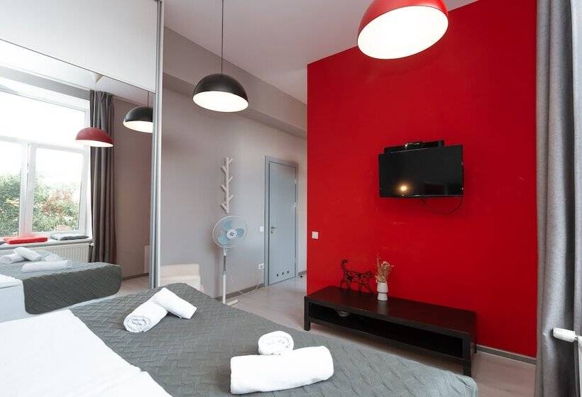 آپارتمان 1 خوابه اینتریور, Stories Hub