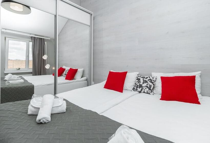 آپارتمان 1 خوابه اینتریور, Stories Hub