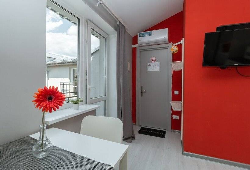 آپارتمان 1 خوابه اینتریور, Stories Hub