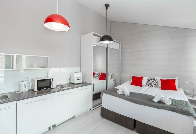 آپارتمان 1 خوابه اینتریور, Stories Hub