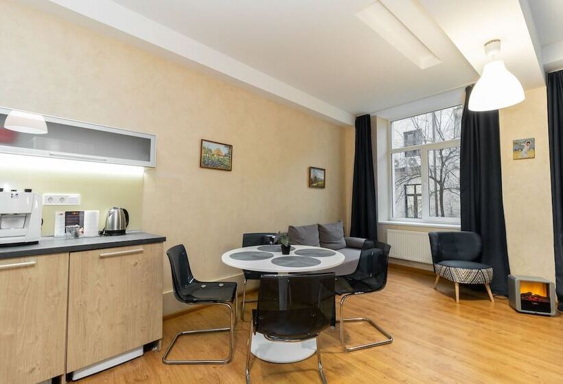 آپارتمان لوکس 1 خوابه, Stories Hub