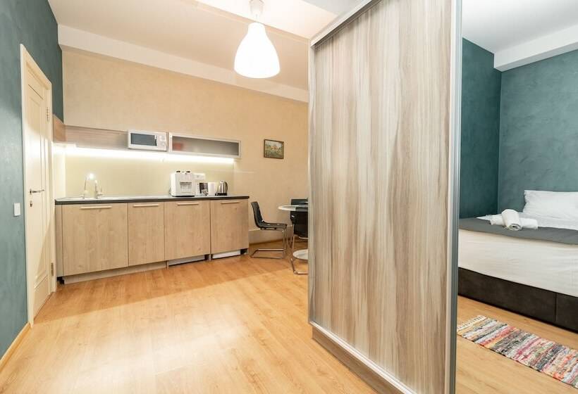 آپارتمان لوکس 1 خوابه, Stories Hub