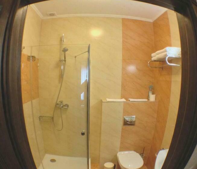 استودیوی استاندارد, Arthotel Mini