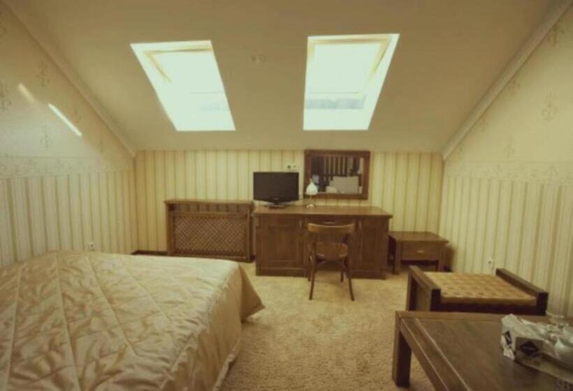 سوییت جونیور سوپریور, Arthotel Mini