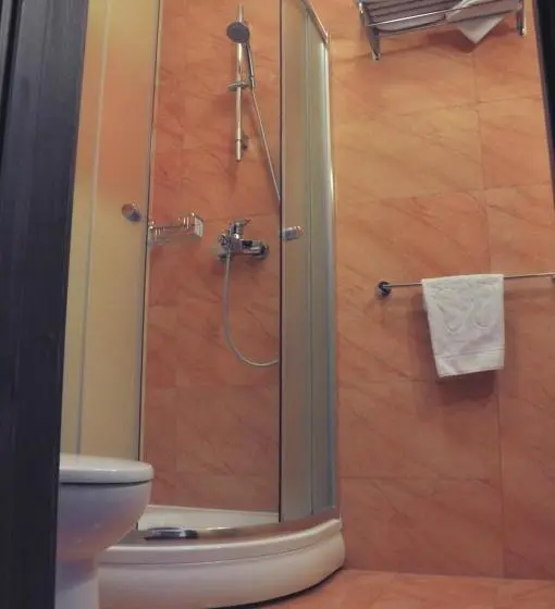سوییت جونیور, Arthotel Mini