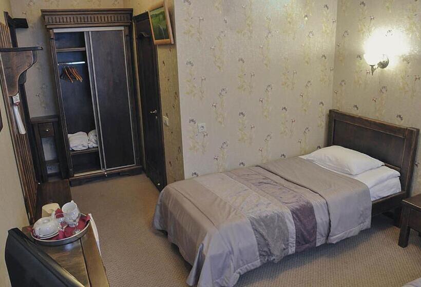 سوییت جونیور, Arthotel Mini