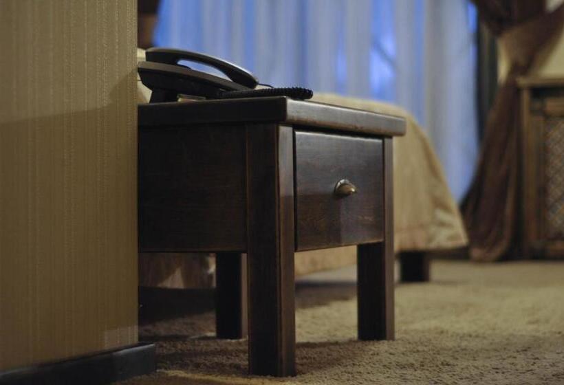 سوییت جونیور سوپریور, Arthotel Mini