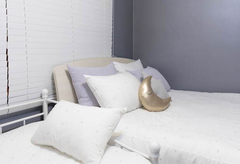 Quarto Triplo Estandar, Cozzzy Guest House   Hostel