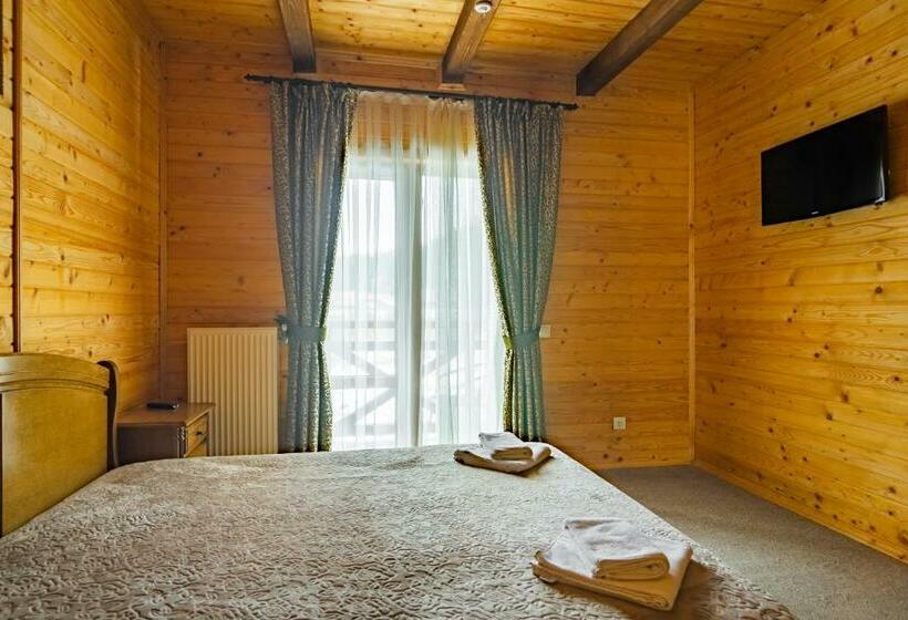 Suite z Balkonem, Arnika