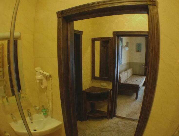 استودیوی استاندارد, Arthotel Mini