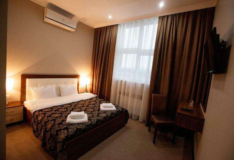 اتاق استاندارد, Chernivtsi Arbat