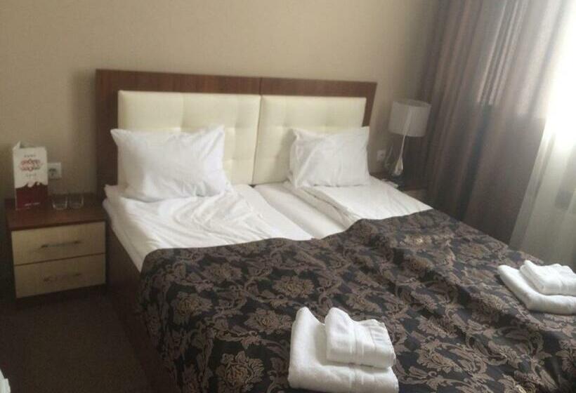 اتاق استاندارد, Chernivtsi Arbat