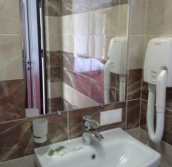 Suite, City Club European