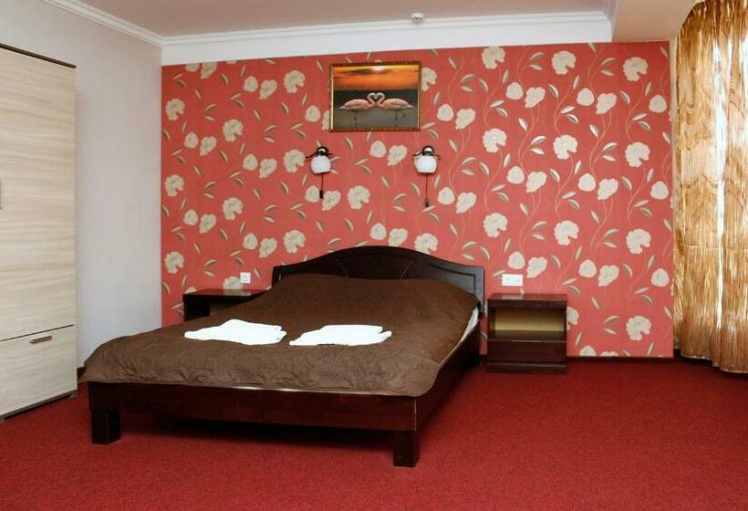 Suite, City Club European