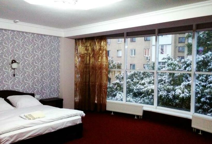 Suite, City Club European