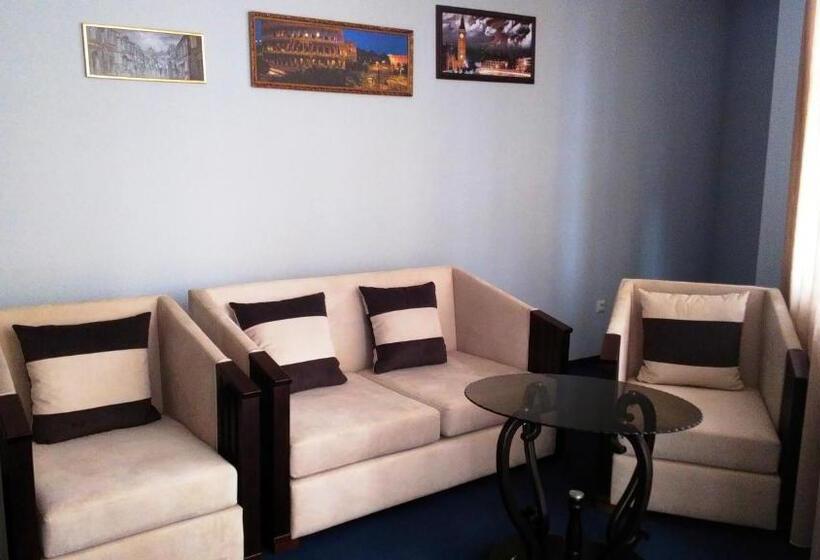 Suite mit Balkon, City Club European