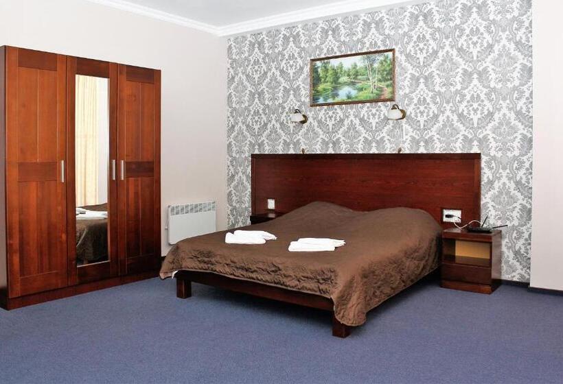 Suite, City Club European