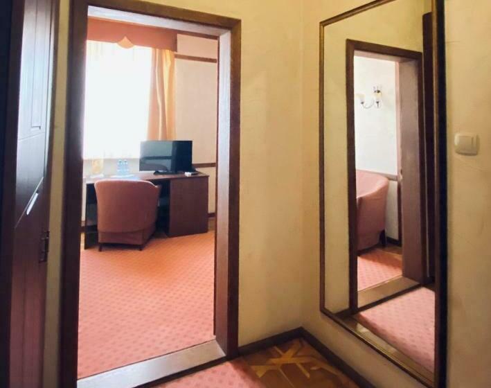 חדר סטנדרט, Complex Bahus