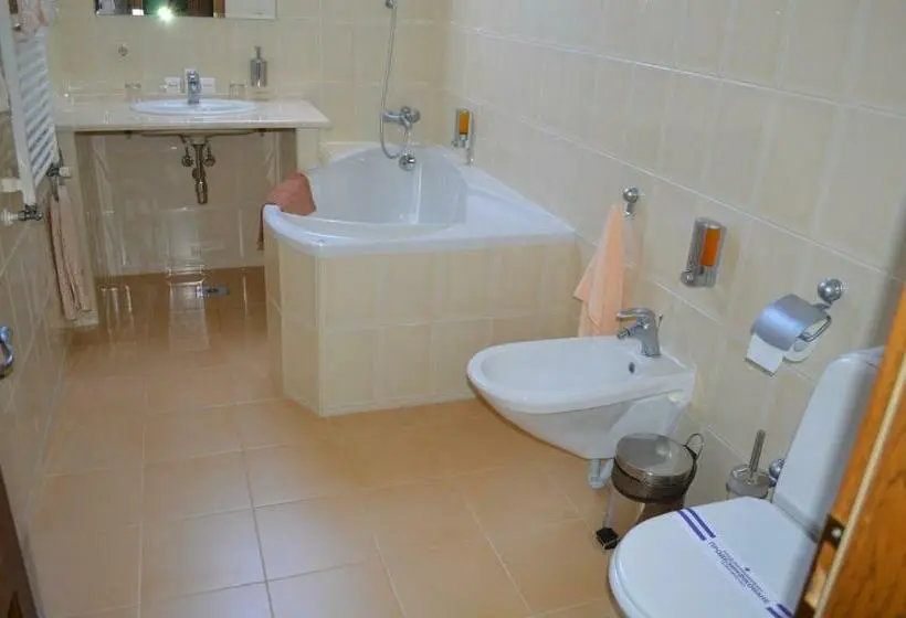 Suite, Complex Bahus