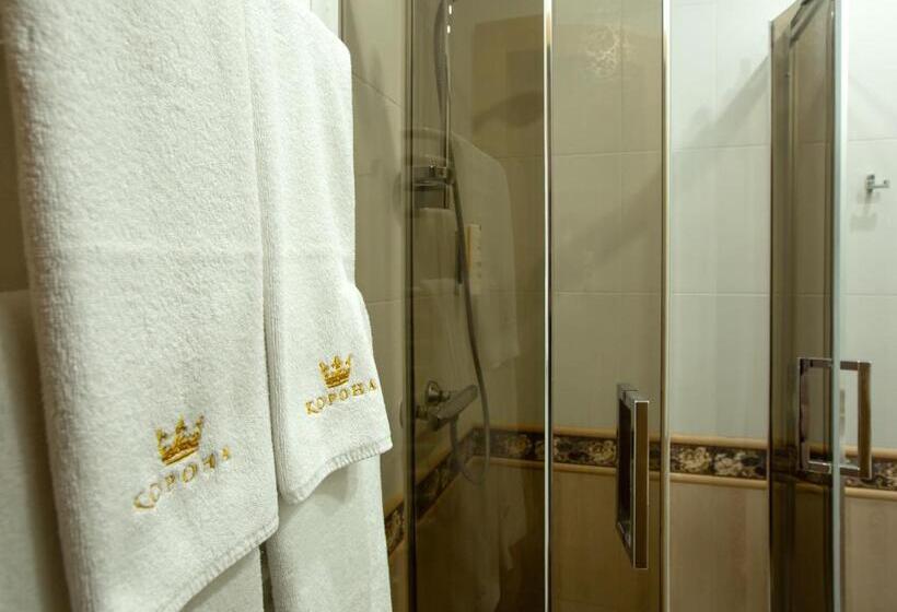 اتاق سوپریور سه تخته, Korona Hotel&spa