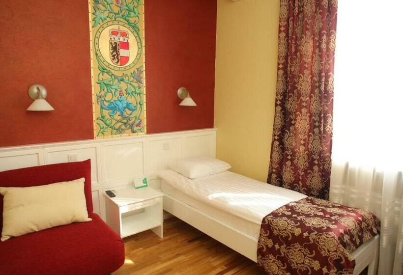 اتاق استاندارد یک نفره, Fontush Boutique