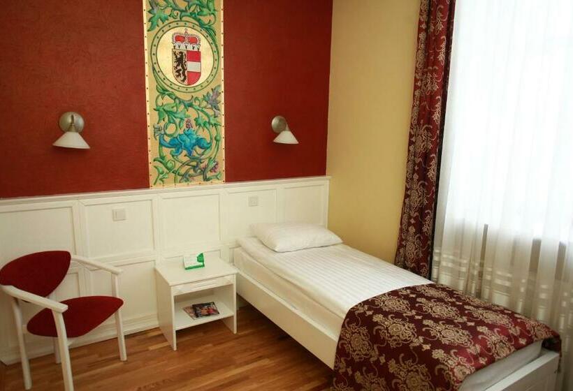 اتاق استاندارد یک نفره, Fontush Boutique