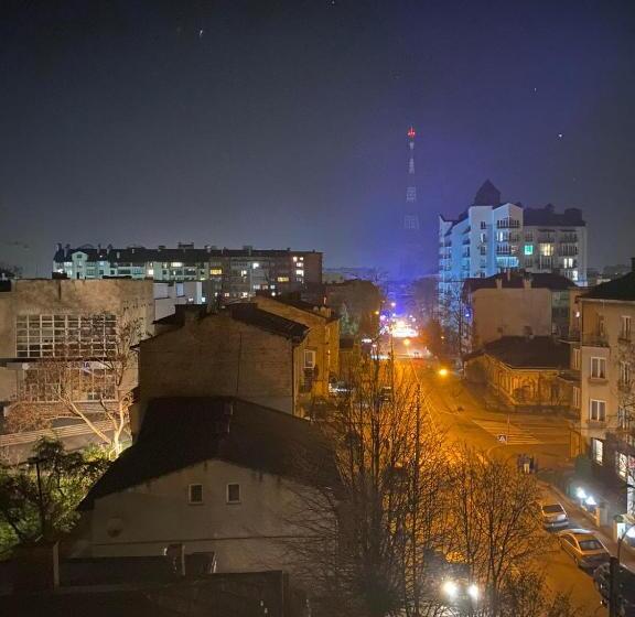 شقة غرفة واحدة, Fontush Boutique