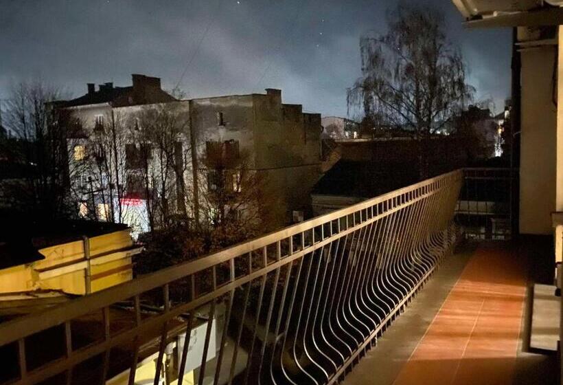 سوئیت با وان آب گرم, Fontush Boutique