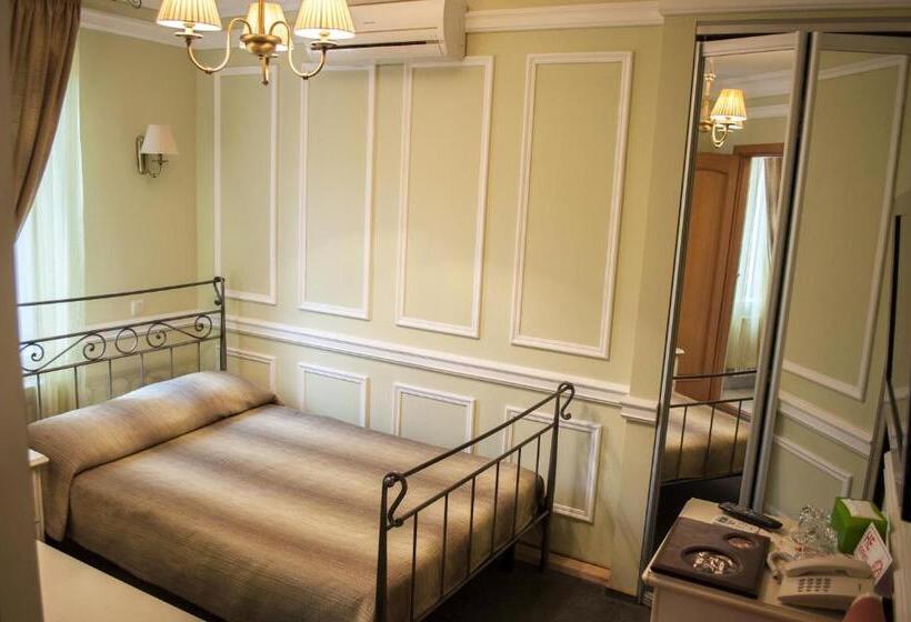 Cameră Standard, Gostiniy Dvor