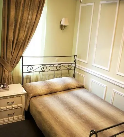 اتاق استاندارد, Gostiniy Dvor