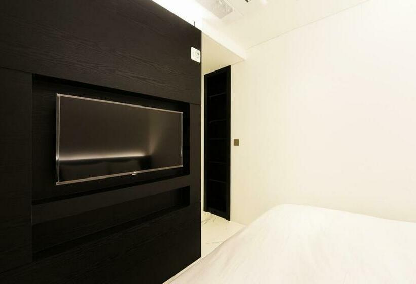 Номер Superior, Infini