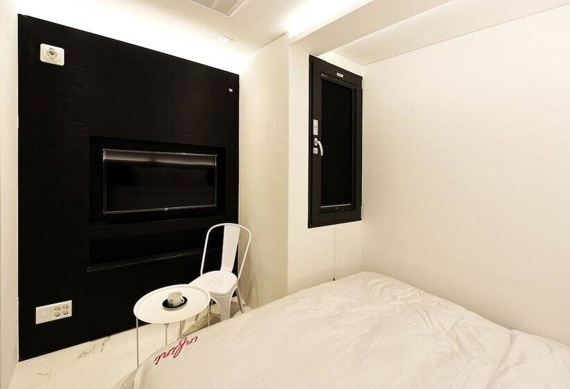 Номер Superior, Infini