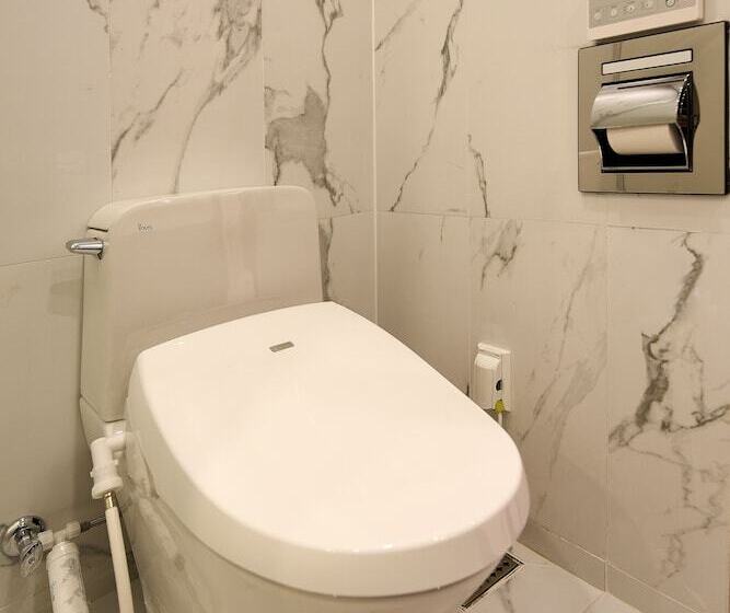 Номер Superior, Infini