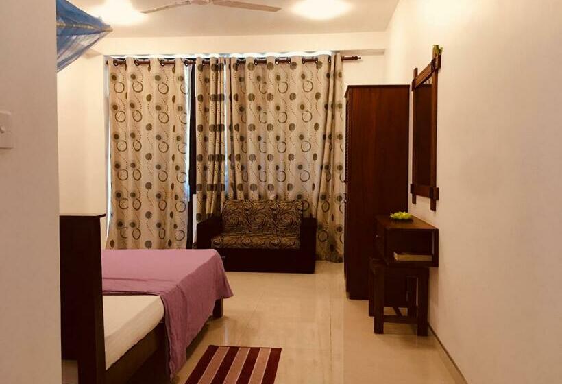 Номер Superior Кровать Кинг, Iresort