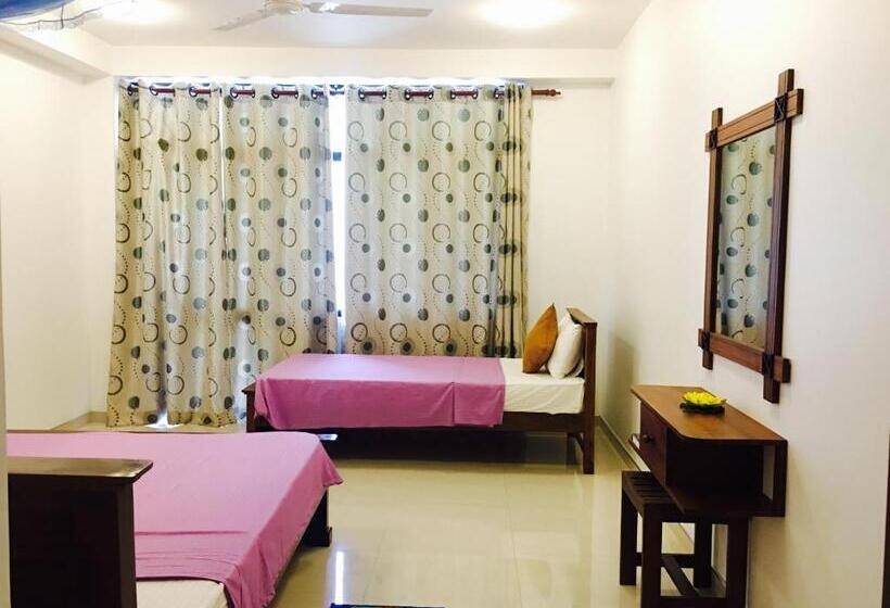 Номер Стандарт Трехместный, Iresort