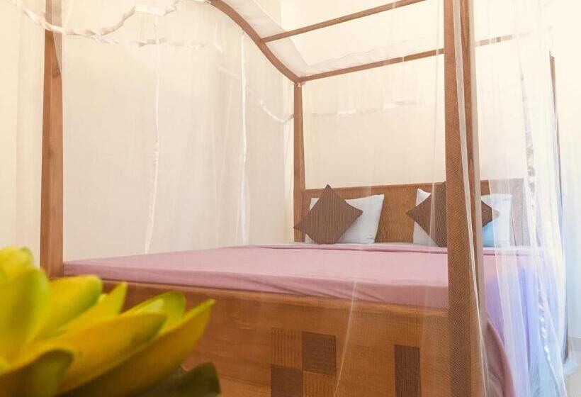 Номер Стандарт, Iresort